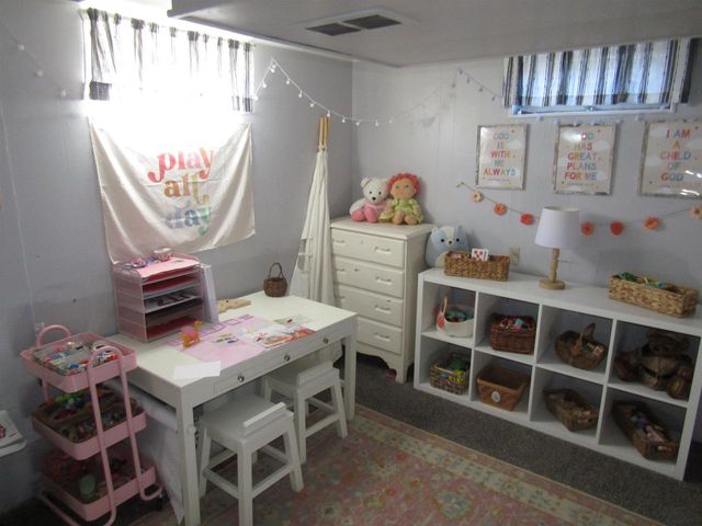 1220 S Grant Avenue, Janesville, WI 53546