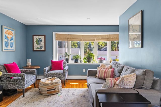 34 Clifden Avenue, Cranston, RI 02905