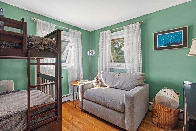34 Clifden Avenue, Cranston, RI 02905