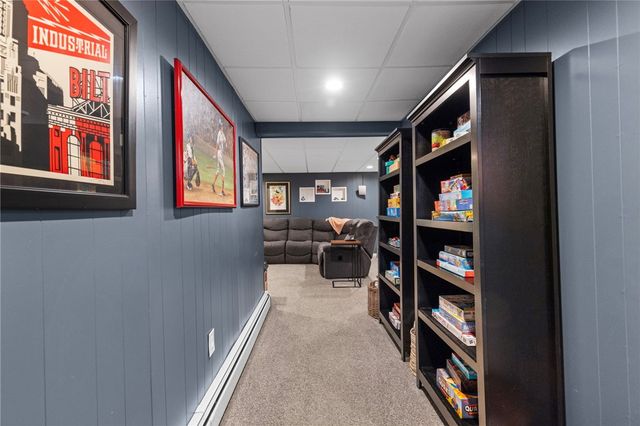 34 Clifden Avenue, Cranston, RI 02905