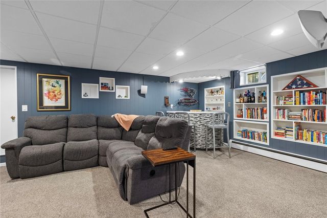 34 Clifden Avenue, Cranston, RI 02905