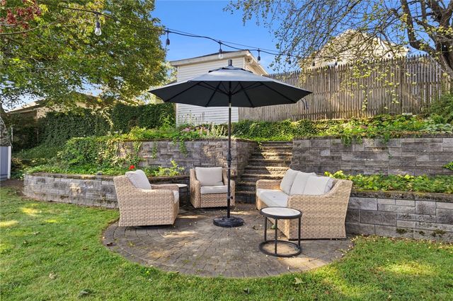 34 Clifden Avenue, Cranston, RI 02905
