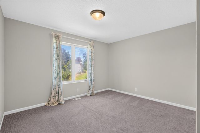 6206 106th Avenue N, Brooklyn Park, MN 55443