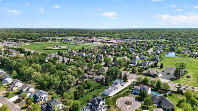6206 106th Avenue N, Brooklyn Park, MN 55443