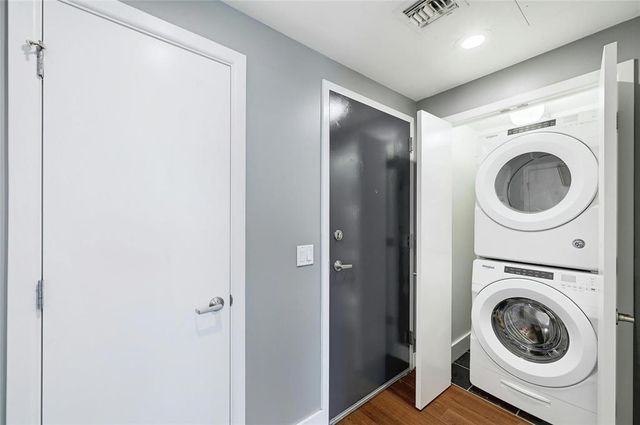 300 Bowie ST 2301, Austin, TX 78703