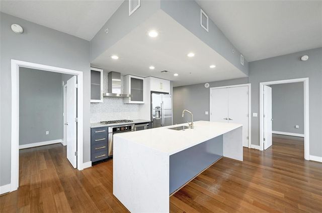 300 Bowie ST 2301, Austin, TX 78703