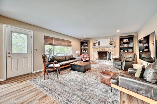 8547 Woodcreek Drive, Florence, KY 41042