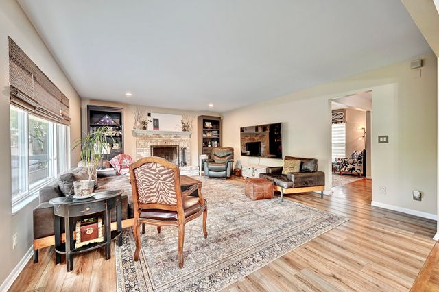 8547 Woodcreek Drive, Florence, KY 41042