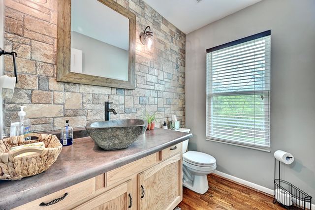 8547 Woodcreek Drive, Florence, KY 41042
