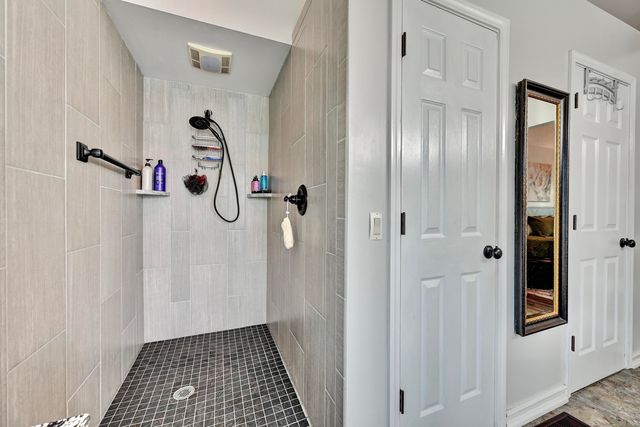 8547 Woodcreek Drive, Florence, KY 41042