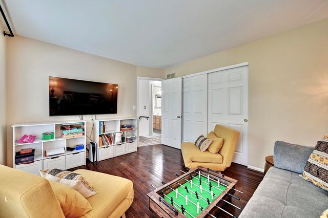 8547 Woodcreek Drive, Florence, KY 41042