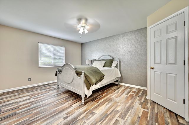8547 Woodcreek Drive, Florence, KY 41042