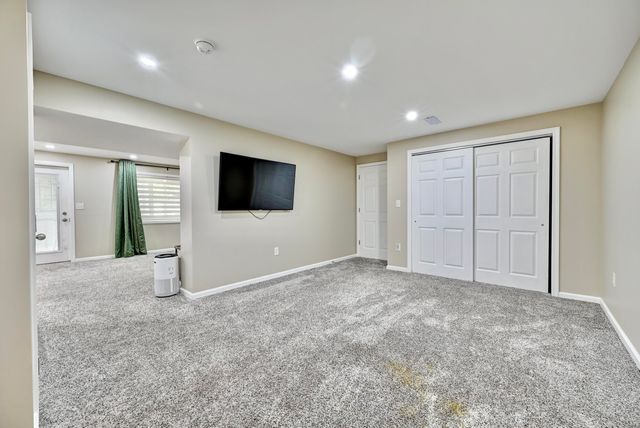 8547 Woodcreek Drive, Florence, KY 41042
