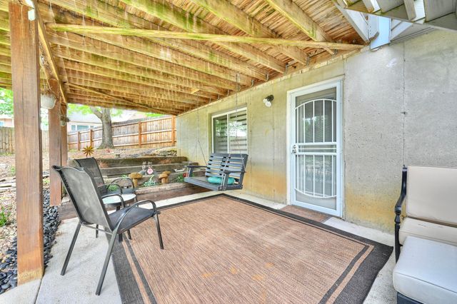 8547 Woodcreek Drive, Florence, KY 41042