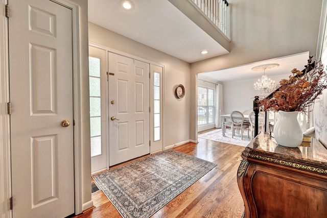 8547 Woodcreek Drive, Florence, KY 41042