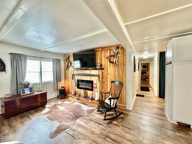 9430 CAROLINA WAY Way, Fanning Springs, FL 32693