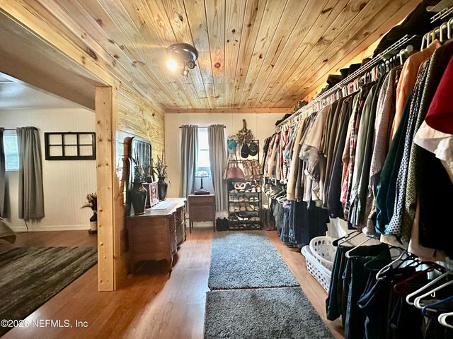 9430 CAROLINA WAY Way, Fanning Springs, FL 32693