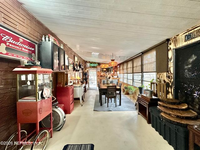 9430 CAROLINA WAY Way, Fanning Springs, FL 32693