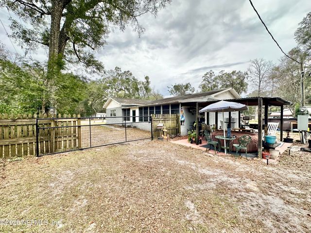 9430 CAROLINA WAY Way, Fanning Springs, FL 32693