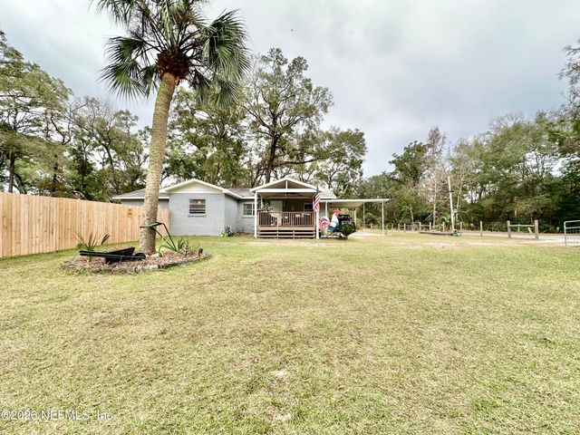 9430 CAROLINA WAY Way, Fanning Springs, FL 32693