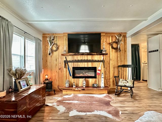 9430 CAROLINA WAY Way, Fanning Springs, FL 32693