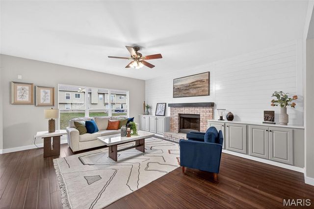 1933 Providence Estate Drive, Wentzville, MO 63385