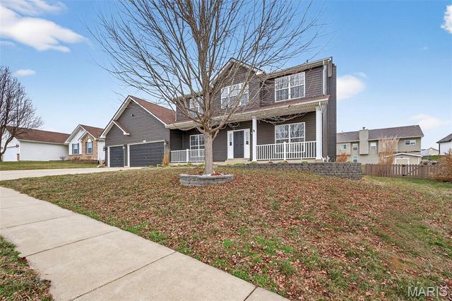 1933 Providence Estate Drive, Wentzville, MO 63385