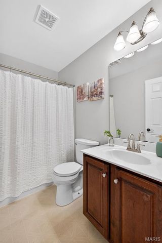 1933 Providence Estate Drive, Wentzville, MO 63385