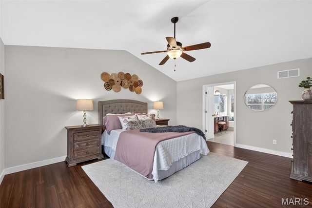 1933 Providence Estate Drive, Wentzville, MO 63385