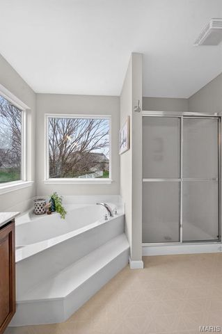 1933 Providence Estate Drive, Wentzville, MO 63385