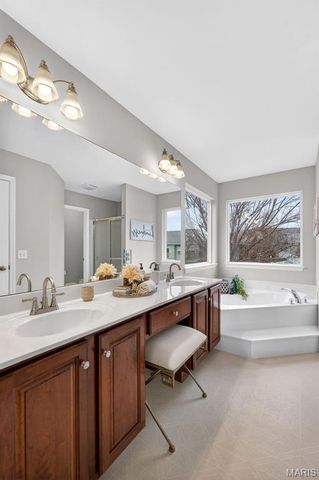 1933 Providence Estate Drive, Wentzville, MO 63385