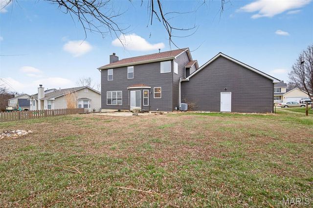 1933 Providence Estate Drive, Wentzville, MO 63385