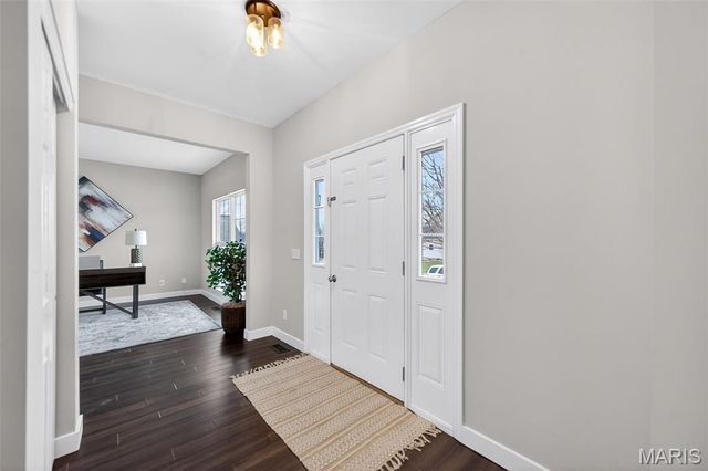 1933 Providence Estate Drive, Wentzville, MO 63385