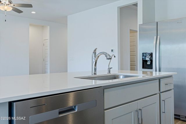 656 W Wilkinson Street, Vail, AZ 85641