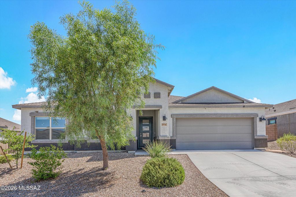 656 W Wilkinson Street, Vail, AZ 85641