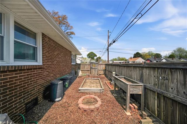 235 E Evans ST, Norfolk, VA 23503