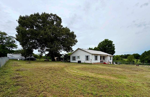 870 US Highway 259 S, Daingerfield, TX 75638