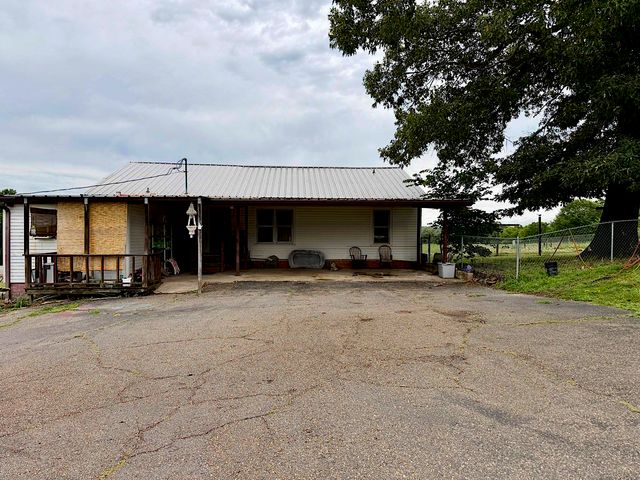 870 US Highway 259 S, Daingerfield, TX 75638