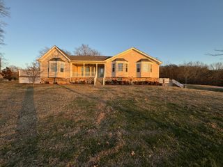 1260 Wrights Ln, Gallatin, TN 37066