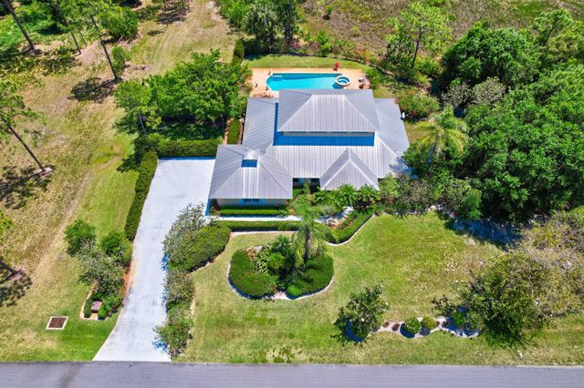 18421 SE Old Trail Drive W, Jupiter, FL 33478