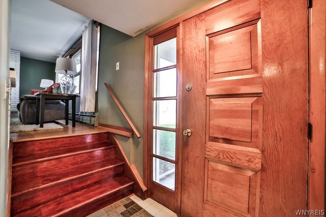 139 Rosewood Drive, West Seneca, NY 14224