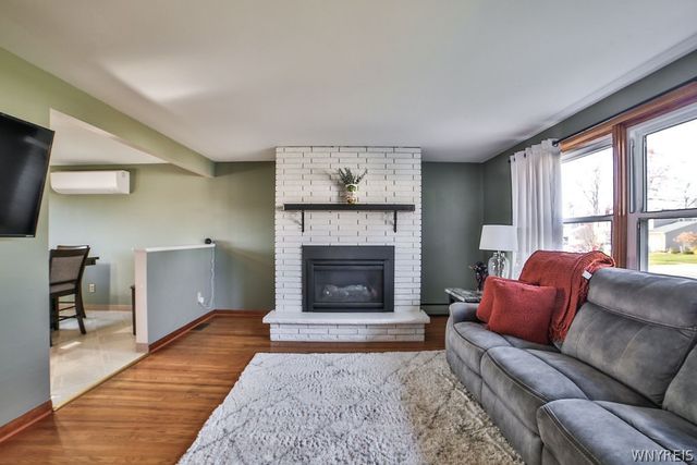139 Rosewood Drive, West Seneca, NY 14224