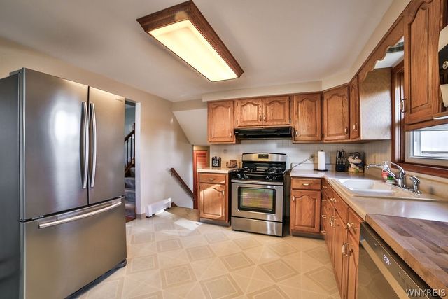 139 Rosewood Drive, West Seneca, NY 14224