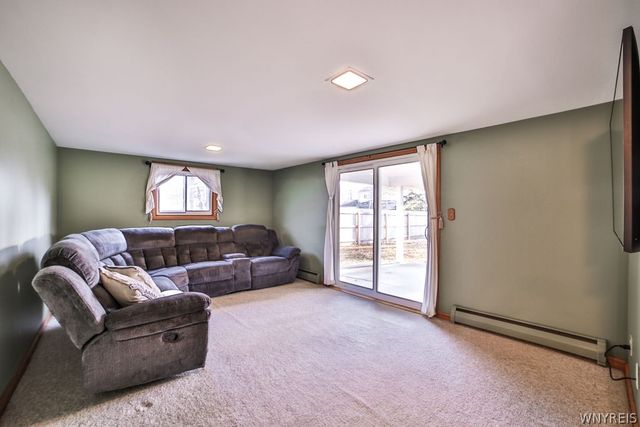 139 Rosewood Drive, West Seneca, NY 14224