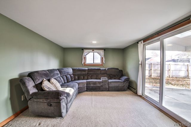 139 Rosewood Drive, West Seneca, NY 14224