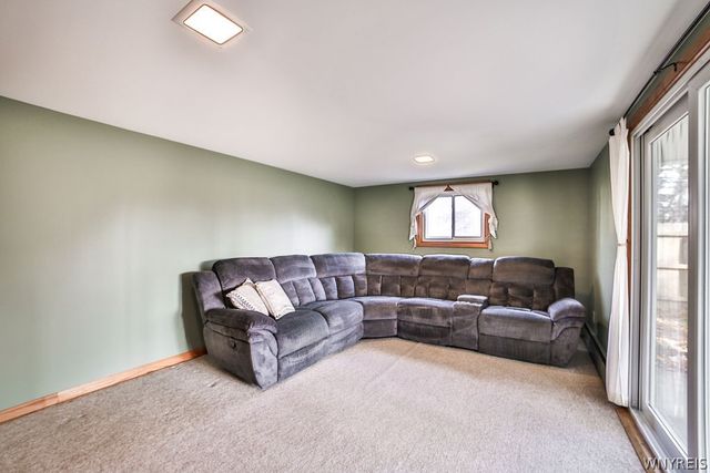 139 Rosewood Drive, West Seneca, NY 14224