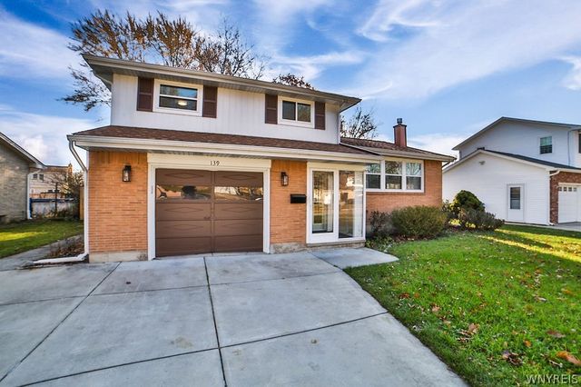139 Rosewood Drive, West Seneca, NY 14224