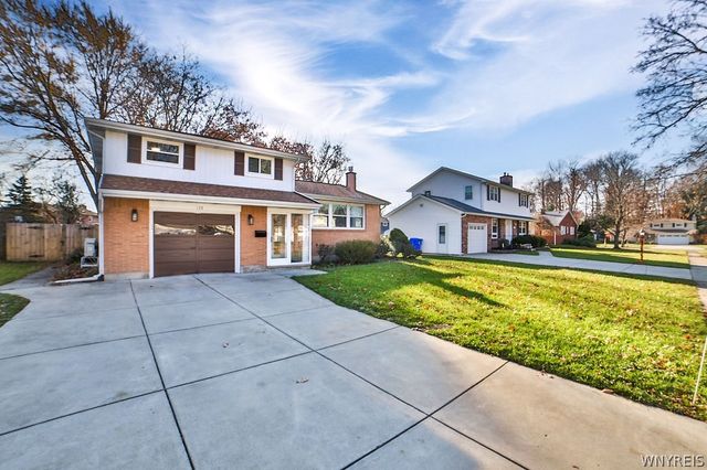 139 Rosewood Drive, West Seneca, NY 14224