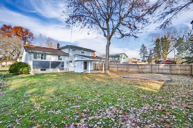 139 Rosewood Drive, West Seneca, NY 14224