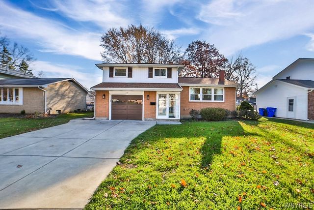 139 Rosewood Drive, West Seneca, NY 14224